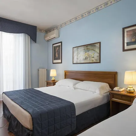 Hotel La Pineta Dei Liberti Lido dei Pini Exterior foto